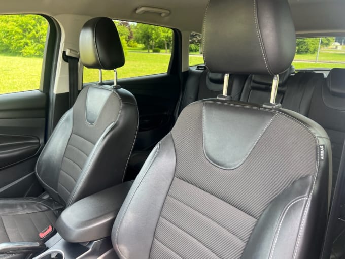 2025 Ford Kuga
