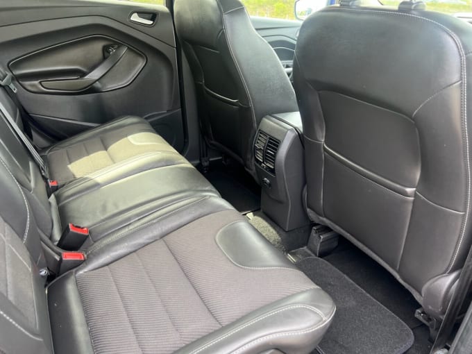 2025 Ford Kuga