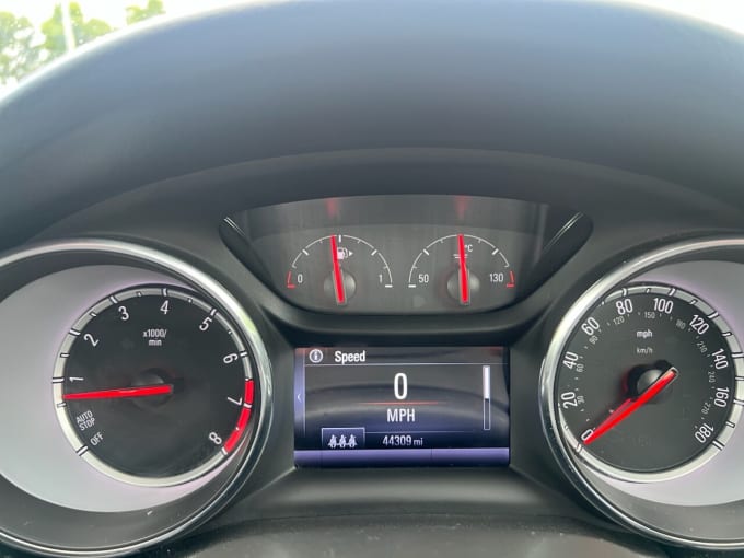 2025 Vauxhall Astra