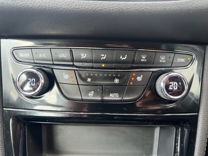 2025 Vauxhall Astra