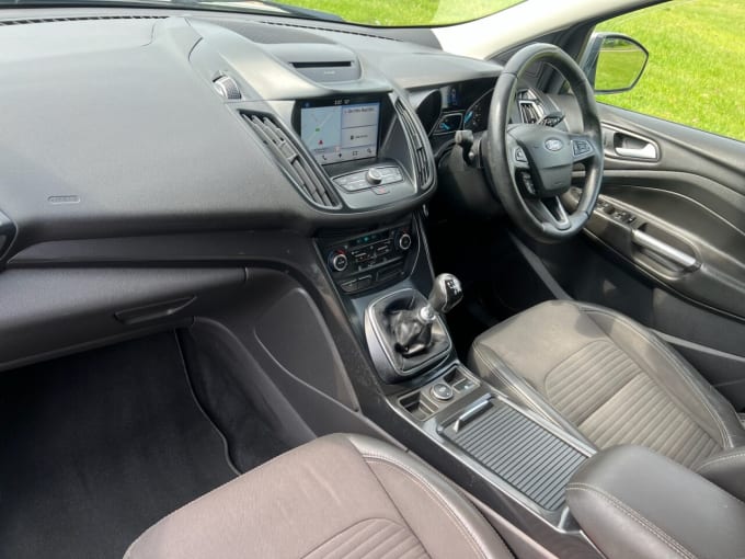 2025 Ford Kuga
