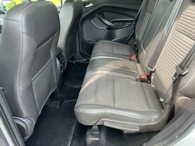 2025 Ford Kuga