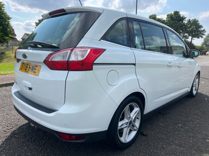 2025 Ford Grand C-max