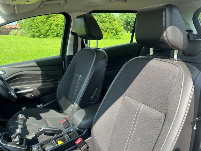 2025 Ford Grand C-max