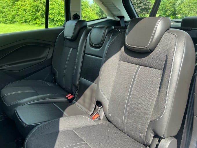 2025 Ford Grand C-max