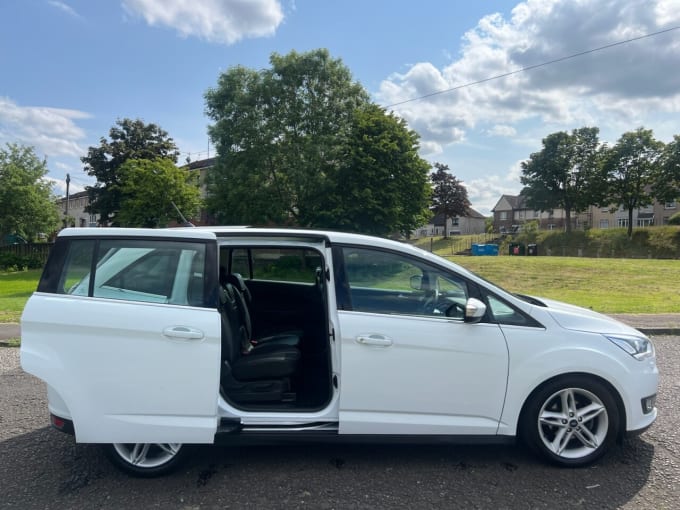 2025 Ford Grand C-max