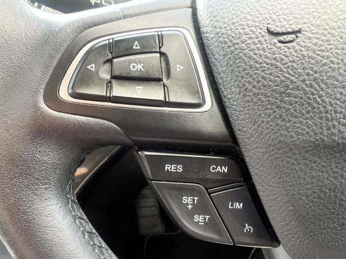 2025 Ford Grand C-max