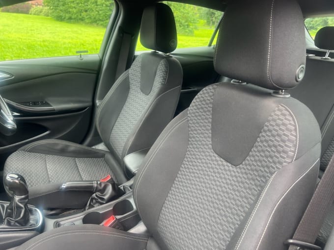 2025 Vauxhall Astra