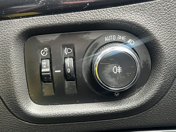 2025 Vauxhall Astra