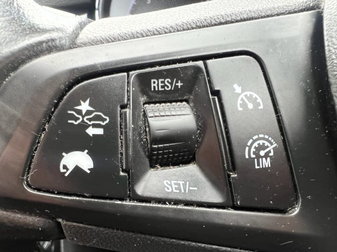2025 Vauxhall Astra