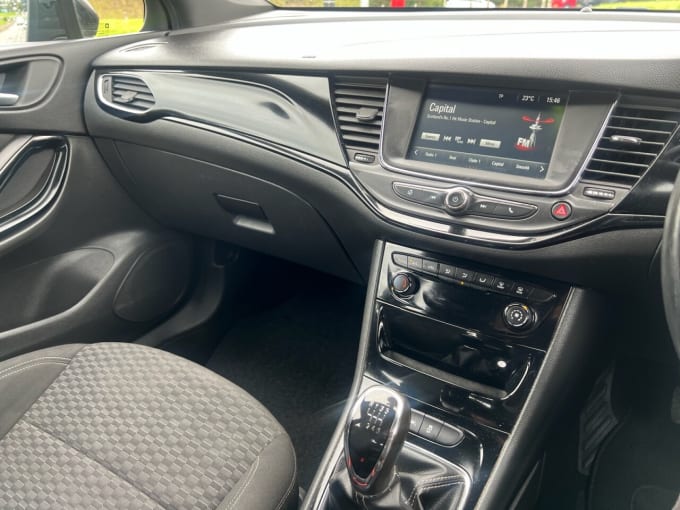 2025 Vauxhall Astra