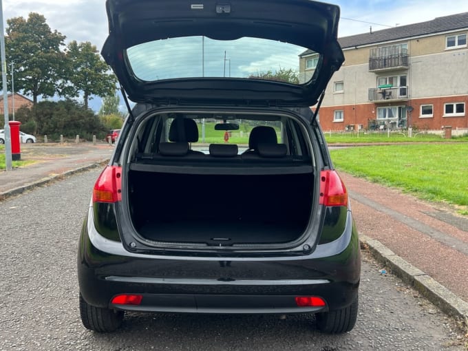 2025 Kia Venga