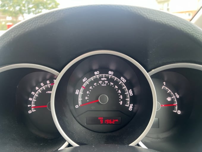2025 Kia Venga