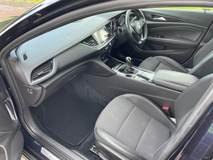 2025 Vauxhall Insignia
