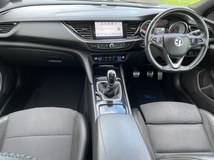 2025 Vauxhall Insignia