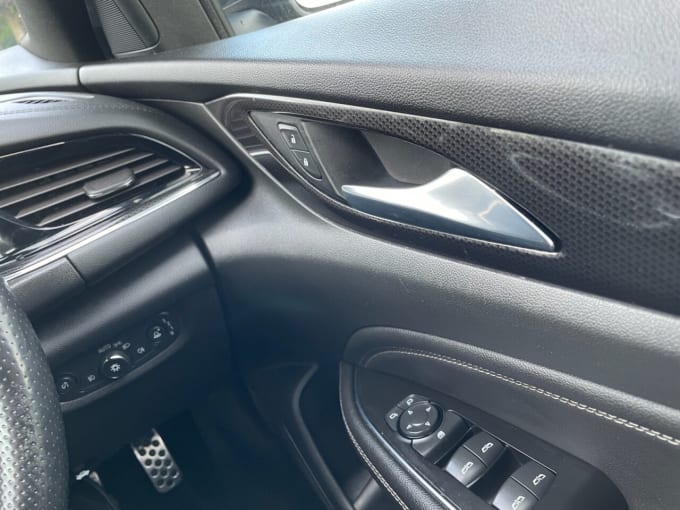 2025 Vauxhall Insignia
