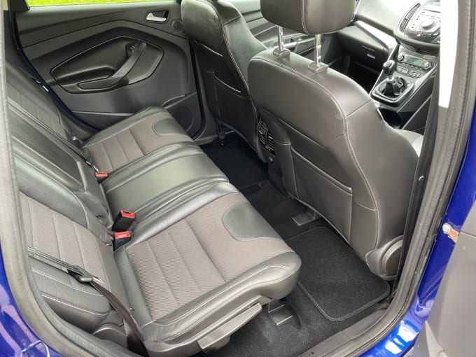2025 Ford Kuga