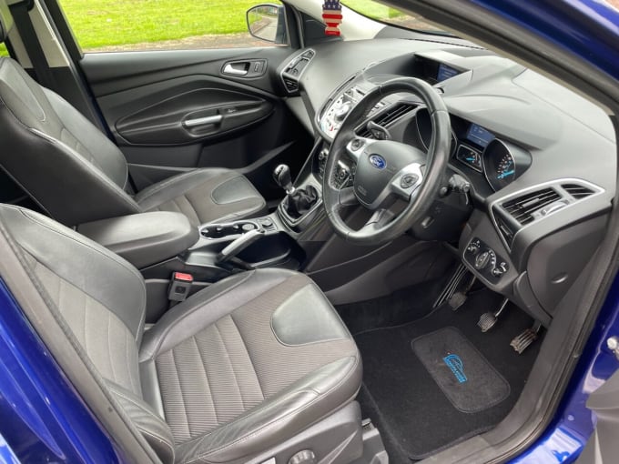 2025 Ford Kuga