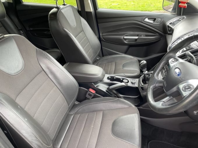 2025 Ford Kuga