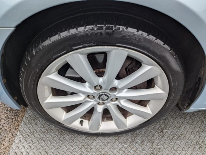 2011 Jaguar Xf