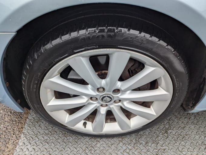2011 Jaguar Xf