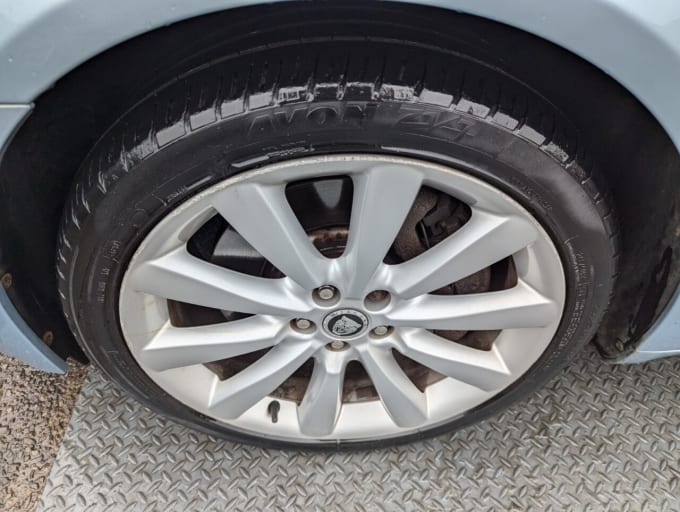 2011 Jaguar Xf
