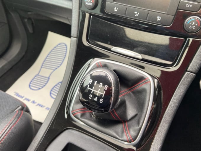 2025 Ford S-max