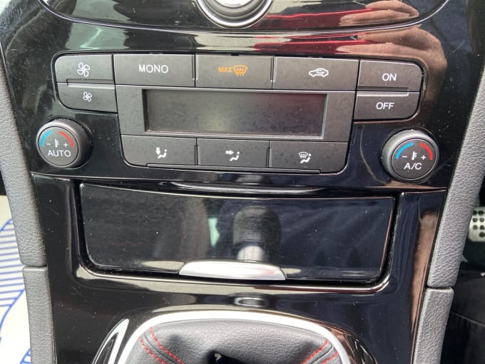 2025 Ford S-max