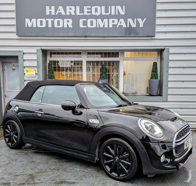 2025 Mini Convertible