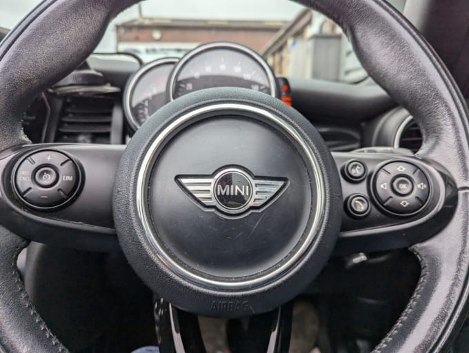 2025 Mini Convertible