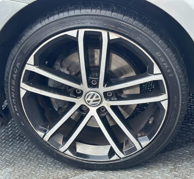 2025 Volkswagen Golf