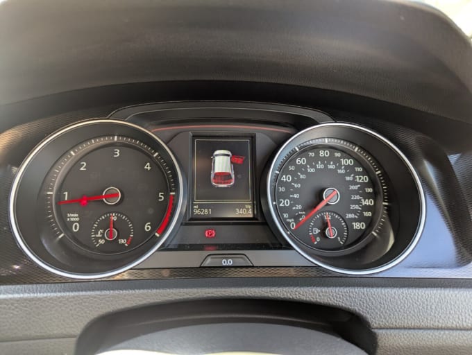 2025 Volkswagen Golf
