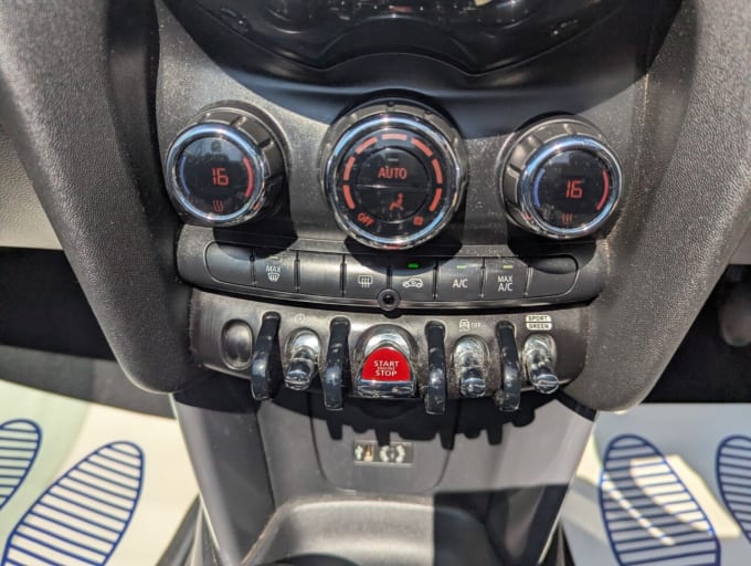 2025 Mini Convertible