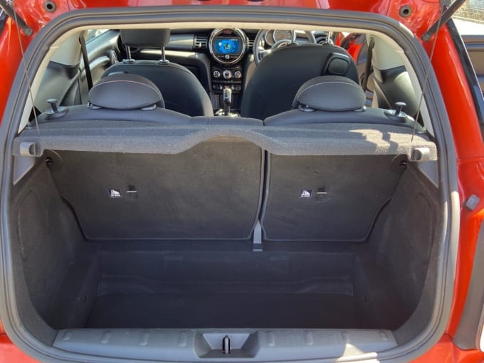 2025 Mini Hatch