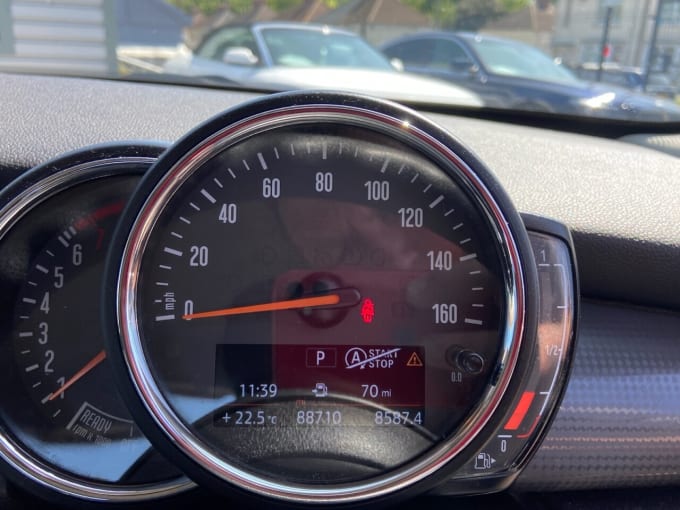 2025 Mini Hatch