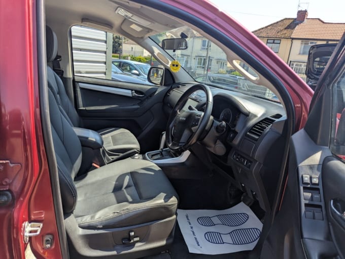 2025 Isuzu D-max