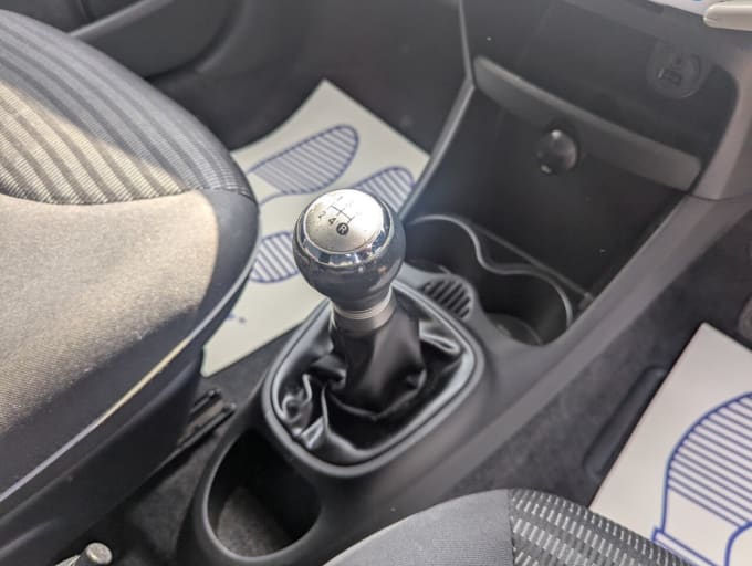 2025 Peugeot 107
