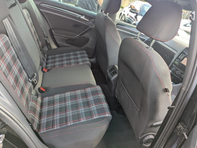 2025 Volkswagen Golf