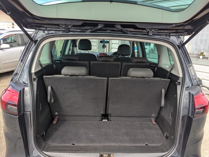 2025 Vauxhall Zafira Tourer