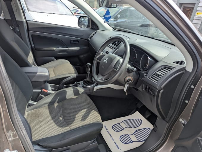 2025 Mitsubishi Asx