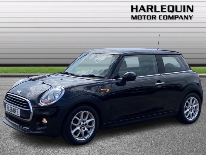 2025 Mini Hatch