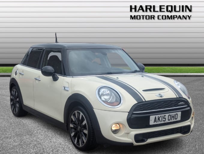 2025 Mini Hatch