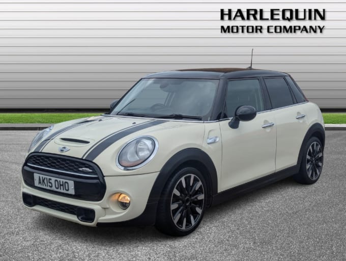 2025 Mini Hatch