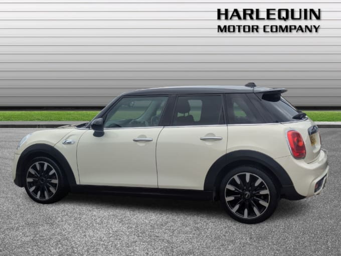 2025 Mini Hatch