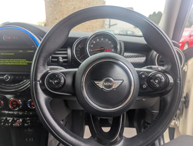 2025 Mini Hatch