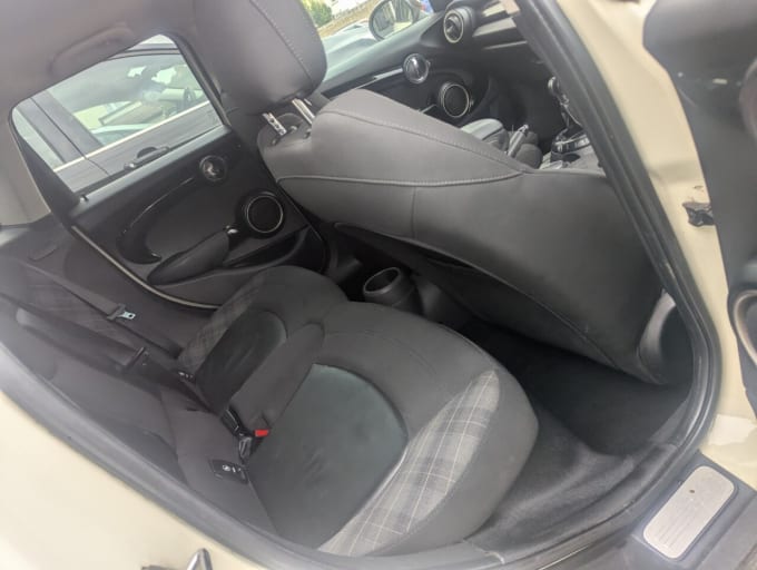 2025 Mini Hatch