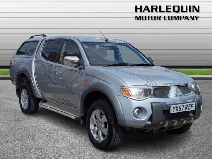 2025 Mitsubishi L200
