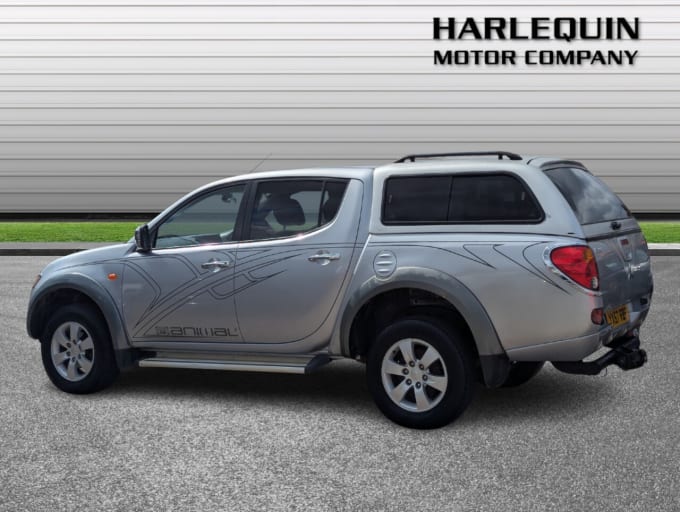 2025 Mitsubishi L200