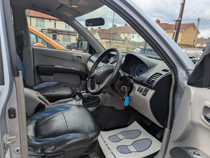 2025 Mitsubishi L200