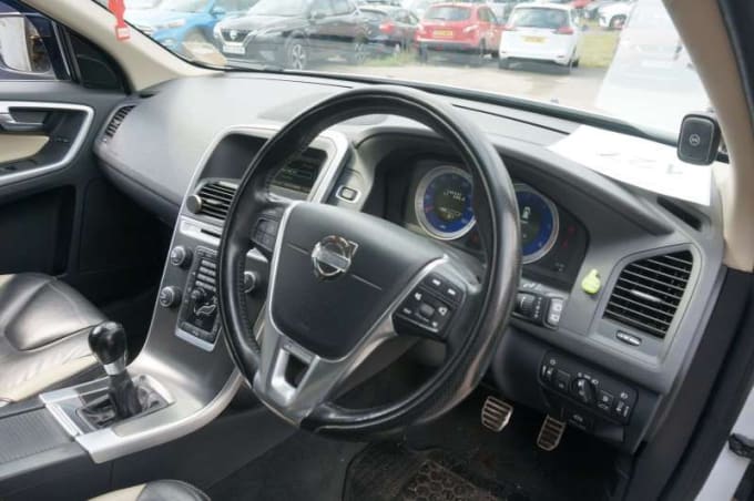 2025 Volvo Xc60